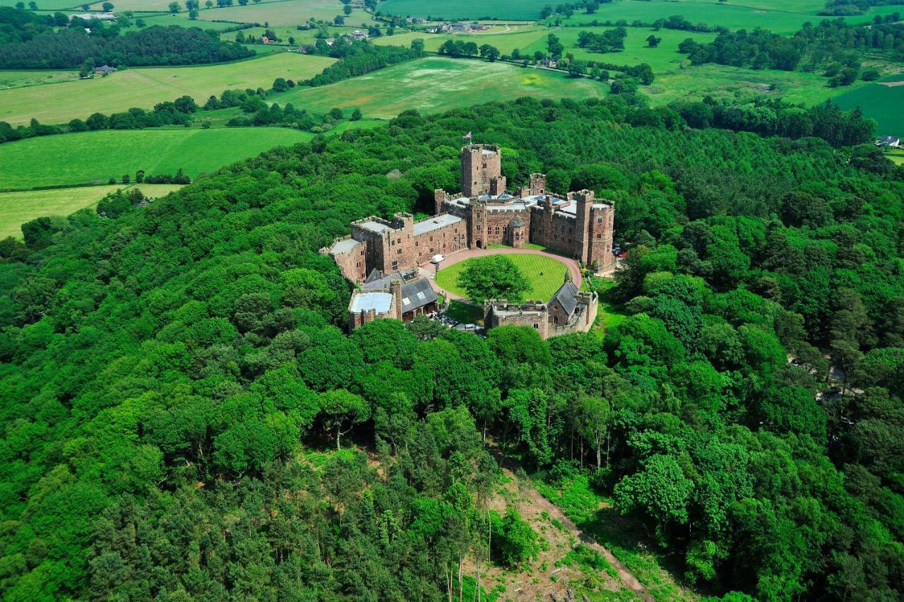 Peckforton Castle Тарпорлі Екстер'єр фото